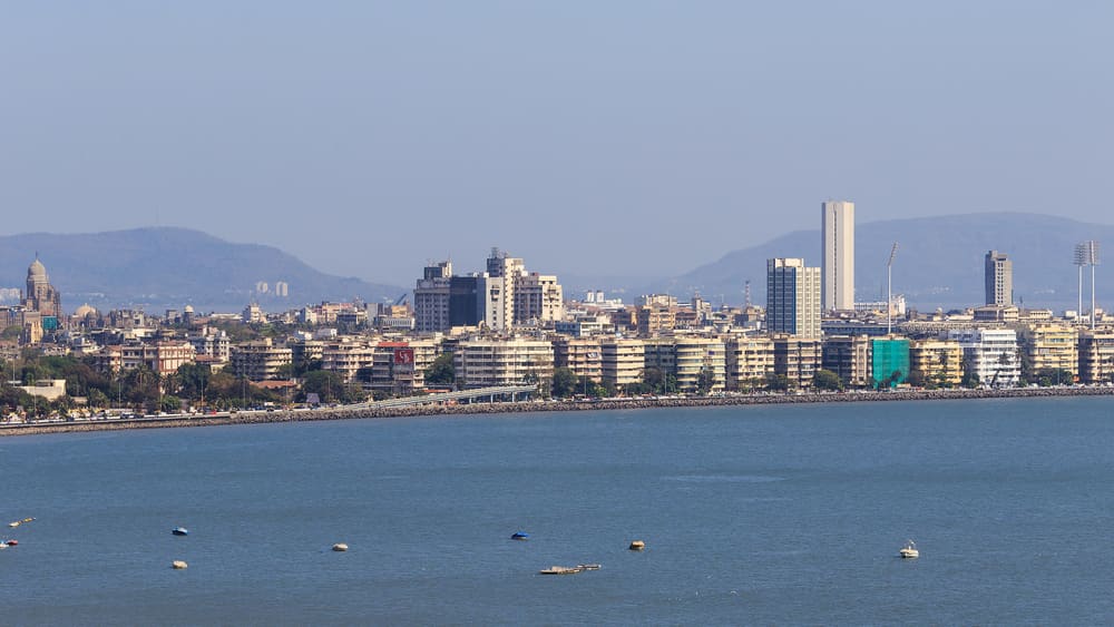 Marine Drive: A Neighbourhood Guide (2026)
